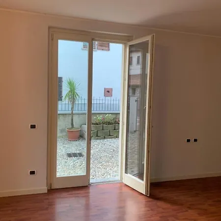 Borgo Cairoli *